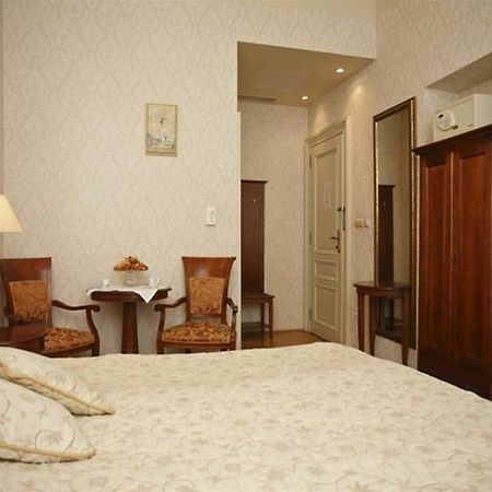 Ostoya Palace Hotel Krakow Room photo